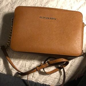 Michael kors cross body